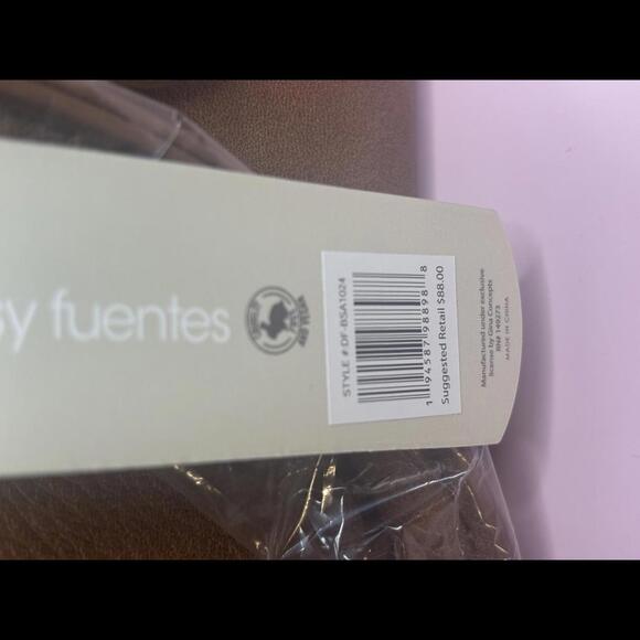 NWT Daisy Fuentes Purse MSRP $88 - Picture 2 of 5